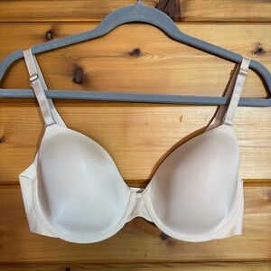 Soma Nude Padded Underwire Vanishing 360 Perfect Coverage Bra in size 34D